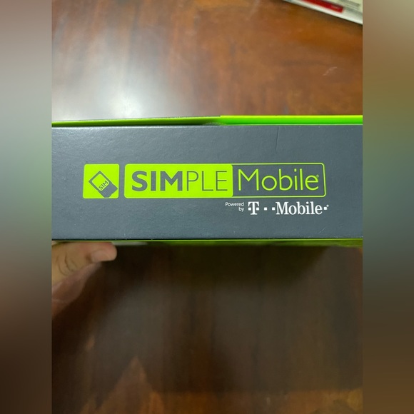 Simple Mobile TMobile, ZTE smartphone, cell phone - Picture 5 of 11